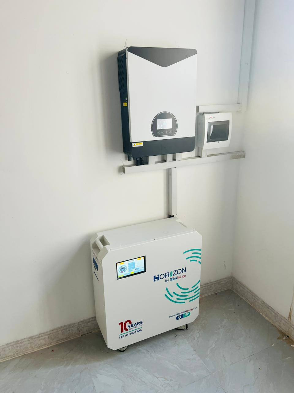 شارعت كوادرنا لتنفذ منضومة لهذا اليوم
أستاذ صابر
تكريت الحجاج 
الواح عدد 8
انفيرتر 10KAP56
بطاريه ليثوم 10KW
بطاريه ليثوم 16KW
تنصيب ألواح الطاقة الشمسية ليس عملًا ميكانيكيآ فقط
بل هو مهمة تعتمد على خبرة الكادر، دقة التنفيذ، وفهم حقيقي للمنظومة من حيث المواد الرصينة

الكادر المحترف هو من يضمن: الاستفادة القصوى من الطاقة، استقرار الأداء على المدى الطويل، تقليل الأعطال ورفع كفاءة الاستثمار.

في شركة رياض المنيف واخوانه لحلول الطاقة الشمسية   نؤمن أن قوة أي منظومة تبدأ من الأيادي التي تنفّذها، ولهذا نعتمد على كادر متخصص يعمل وفق معايير مدروسة في كل مرحلة من مراحل التنصيب.

لأن الطاقة النظيفة لا تتحقق بالصدفة…
بل تُبنى بخبرة بشرية حقيقية.

للاستفسار والتواصل المديرالتنفيذي أستاذ رياض
📞 ***********
      ***********
https://www.facebook.com/share/17jWrTtY8z/
في حالة وجود خلل اتصل واتساب وستحل مشكلتك على يد مهندس الكهرباء أستاذ خلف***********
المهندس الفني  ومدير المبيعات مهندس عبدالله المنيف الجبوري 
***********
فرعنا الثاني محافظة صلاح الدين قضاء بيجي منطقة البعيجي بأدارة استاذ وعد
***********
***********
فرعناالثالث ناحية القيارة دورالقاعدة الشارع العام مجمع الصالح التجاري
بأدارة محمد الصالح
***********

#شركة رياض المنيف واخوانه لحلول الطاقة المتجددة
