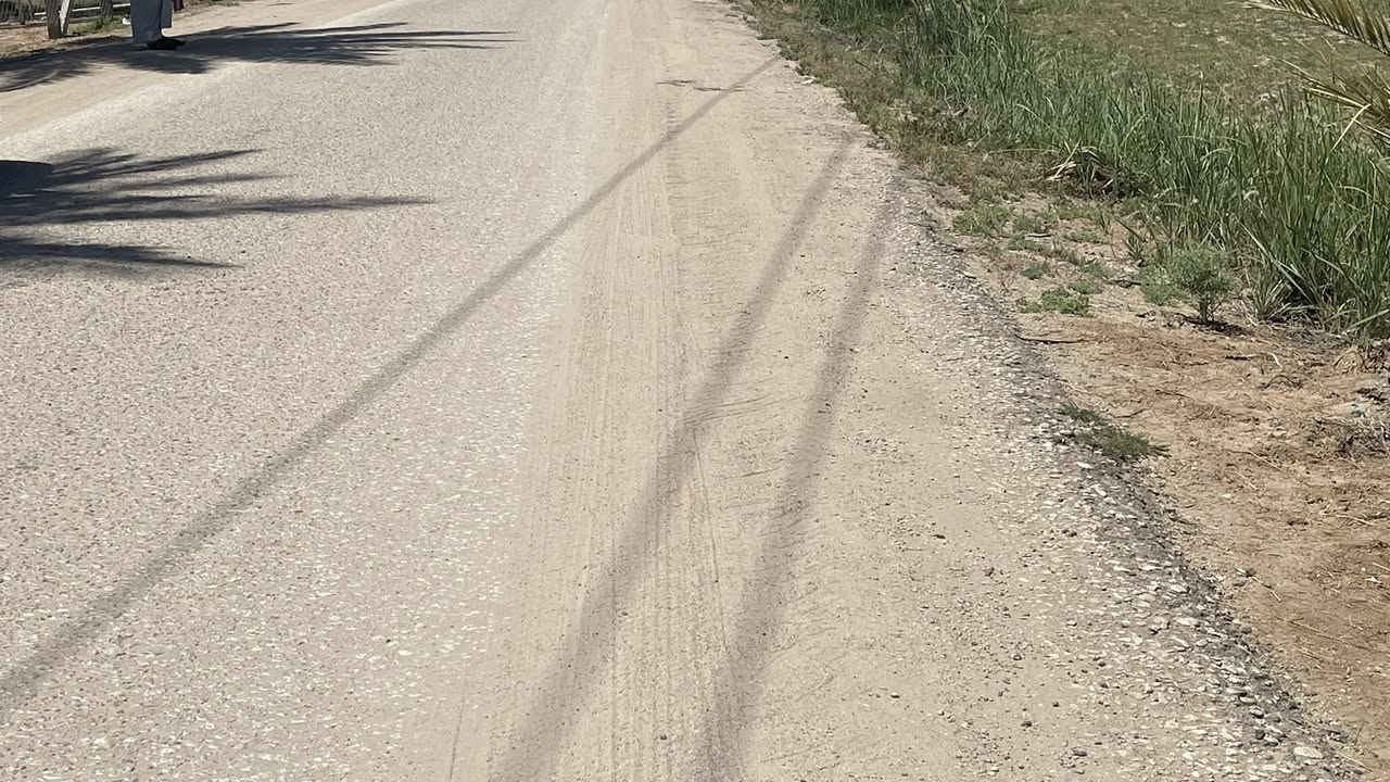 1400الف متر     للبيع طابو 25 تحويل أسهم بأسم المشتري كافة الخدمات العنوان كربلاء منطقة الدويهيه خلف المعهد الفني /*********** /***********
