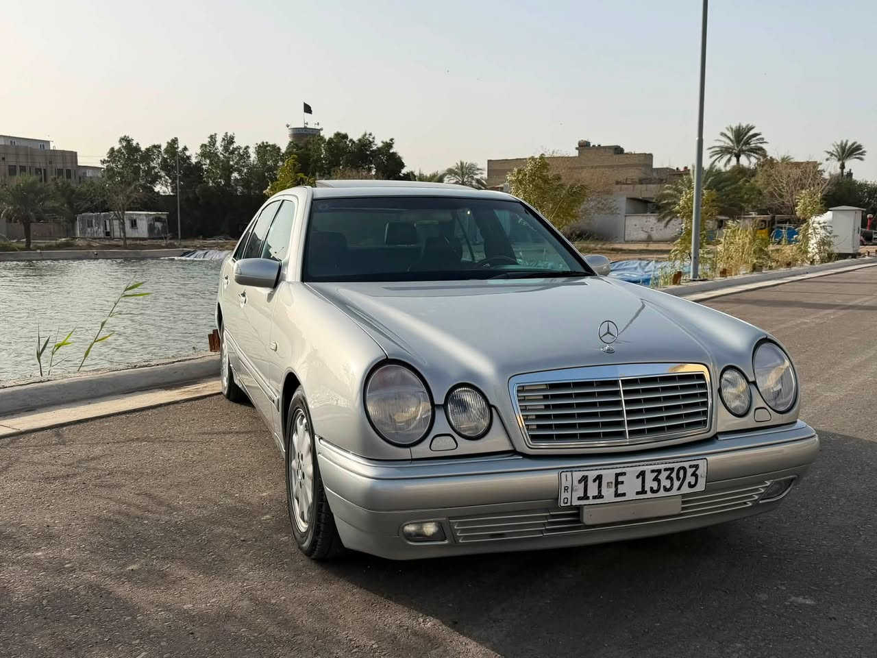 موديل 96 حجم 320 خراطيم افنكارده سياره فول موصفات كشنات كهرباء خزن برده كهرباء مري شفط زنون بلادي عالي ناصي معروفه موا صفات افنكارده سياره بدون حادث فقط صبغ جماليه سياره جاهزه مكينه كير تبريد كوله جاهز خير من الله رقم بغداد دولي شرط تحويل سعر 105 بيها مجال ستفسار *********** مكان سياره بغداد بلديات
