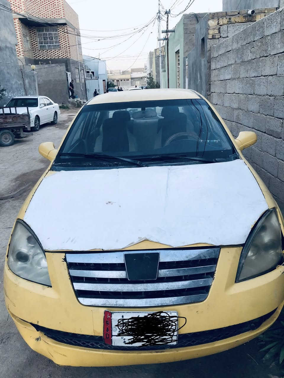 دشيري اي فايف موديل ٢٠١٣      كير مكينه بجيس لا تبخر ولا تنقص     حداديه جديده ستوني مبدله تخم تاير ٧٥/١٠٠.  كيجات كله شغاله حماوه بانزين كيلومتر رون 
ادامه مكينه ستوني سويته اليوم الله شاهد 
شاشه شغاله مع اربع سماعات 
سياره جاهزه للاخير بدون مذب ربع عليه 
سعره ٢٤ وبيه مجال كبل شغل سويج وتطلع *********** مكاني نجف
