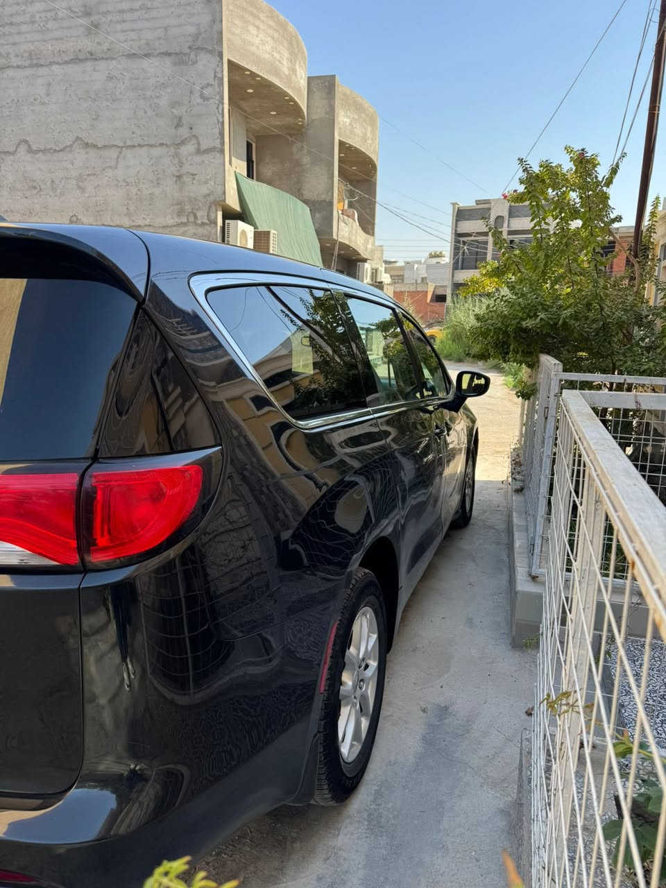 السلام عليكم للبيع
كلايسلر فيوجر موديل 2022

تشغيل عن بعد

ابواب كهرباء

كاربلي

كير ماوس 9 نمر

7 مقاعد

3 قطع تبريد

محرك 6سلندر 3600

كراسي تدفئة

الحادث مرفق مع الصور 

مكاني ديالى 

السعر 190$ بيه مجال 

الاستفسار الاتصال ***********
