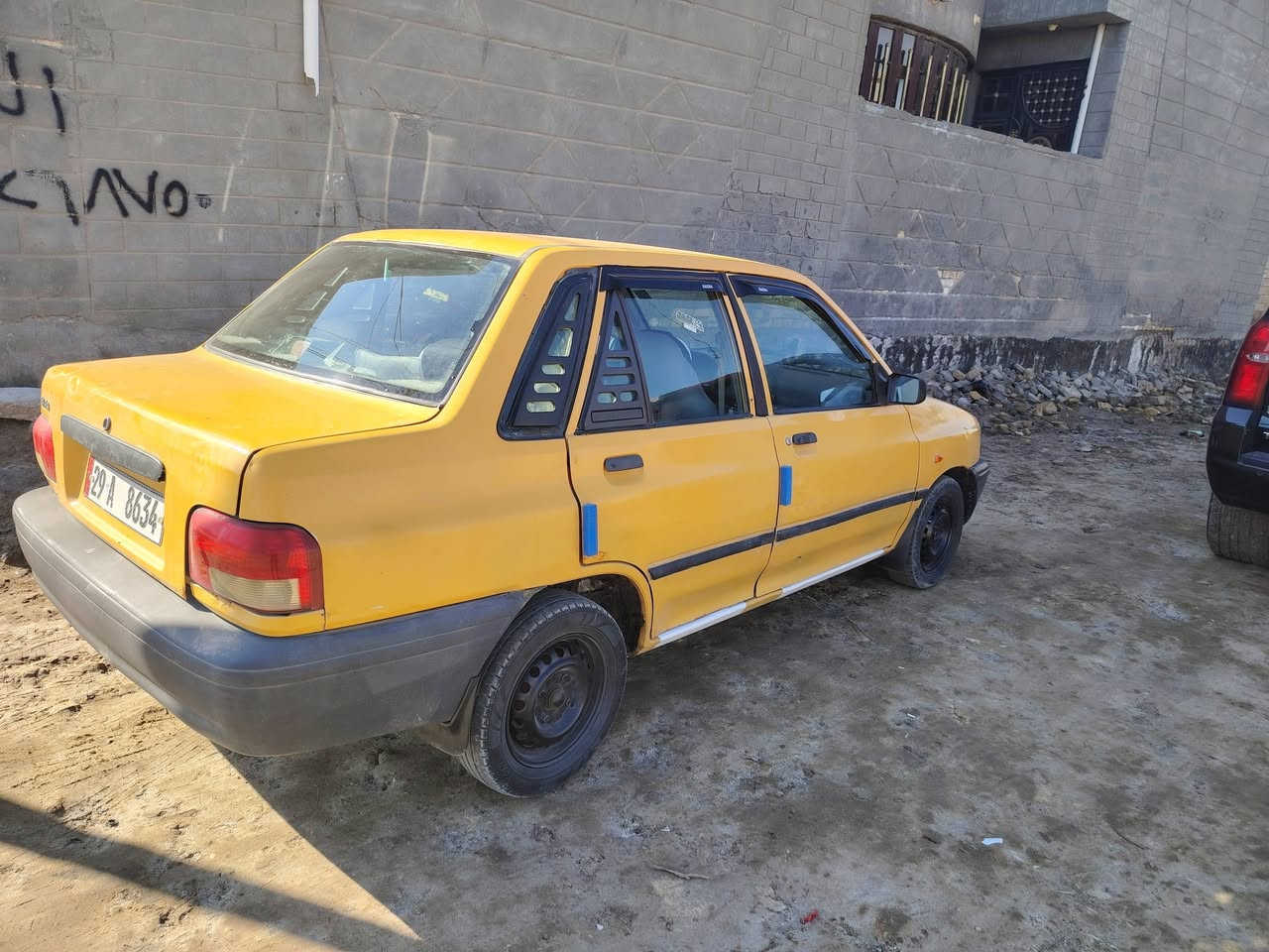 لبيع سابه موديل 13رقم واسط نكليزي بسمي محرك وكير كيه برايد مكفولات تخم تاير حداديه جديده.                خط وبحث مصفره دوشمه سياره نضيفه بمعنه لكلمه
بكان سياره بلكوت مركز محافظه.                              سعر 27 بيها مجال كلش قليل
لتصال علا رقم ***********
