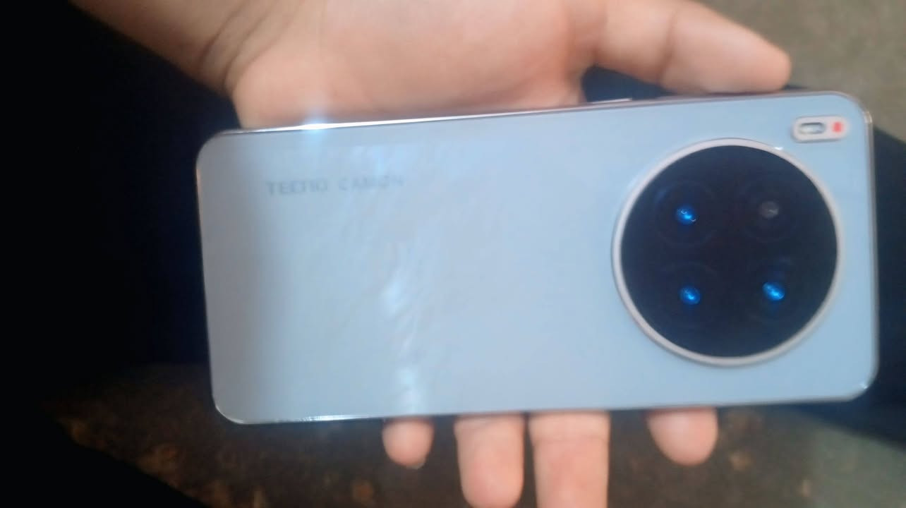 سلام عليكم جهاز CAMON40Premier للبيع جهاز بل باكيت ما  مستعمل هواي غراضه كلهن ويا
شاحنه 💧

كفر شفاف 📍 

سماعات 🖇

مفتاح 🔑 

الذاكره 512✔️

📍العنوان ديوانيه جلبيه يم جامع الامام الرضا.. 

📞رقم الهاتف.. ***********..
