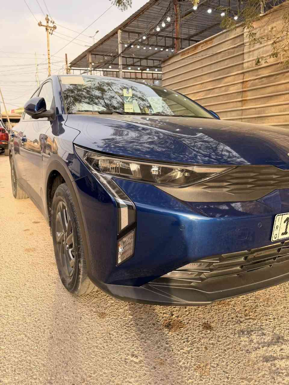 سلام عليكم كل عام وانتو بخير يارب                                    كي3 للبيع كوري وليس صيني  ضمان 5 سنوات بعدهي بالضمان  مواصفات نص فول رقم بغداد انكليزي سياره حساسات خلفيه اماميه شاشتين متصلات كامرا دواره بگ لايتات لد لايتات لد زنون عالي ناصي تبريد قطعتين تحكمات جهتين  معروفه موصفاتها 
155 ورقه وبيها مجال قليل 
***********
