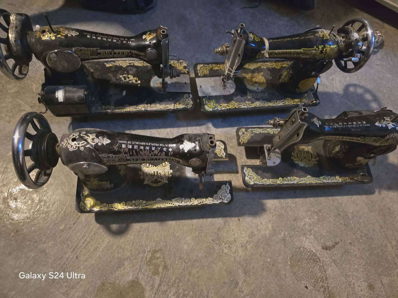 مكينه اربع قطع واحده على 15 شلع 70الف بس فحم بفحم ما يشتغلون   عنوان موصل قريب يم الشلالات قريه بايبوخت. اللي يريده يتصل على هذا الرقم  ***********  ***********. موصل, نينوى
