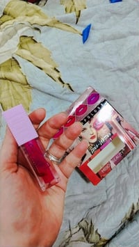 بضاعه جديدة • توصيل • هديّة
