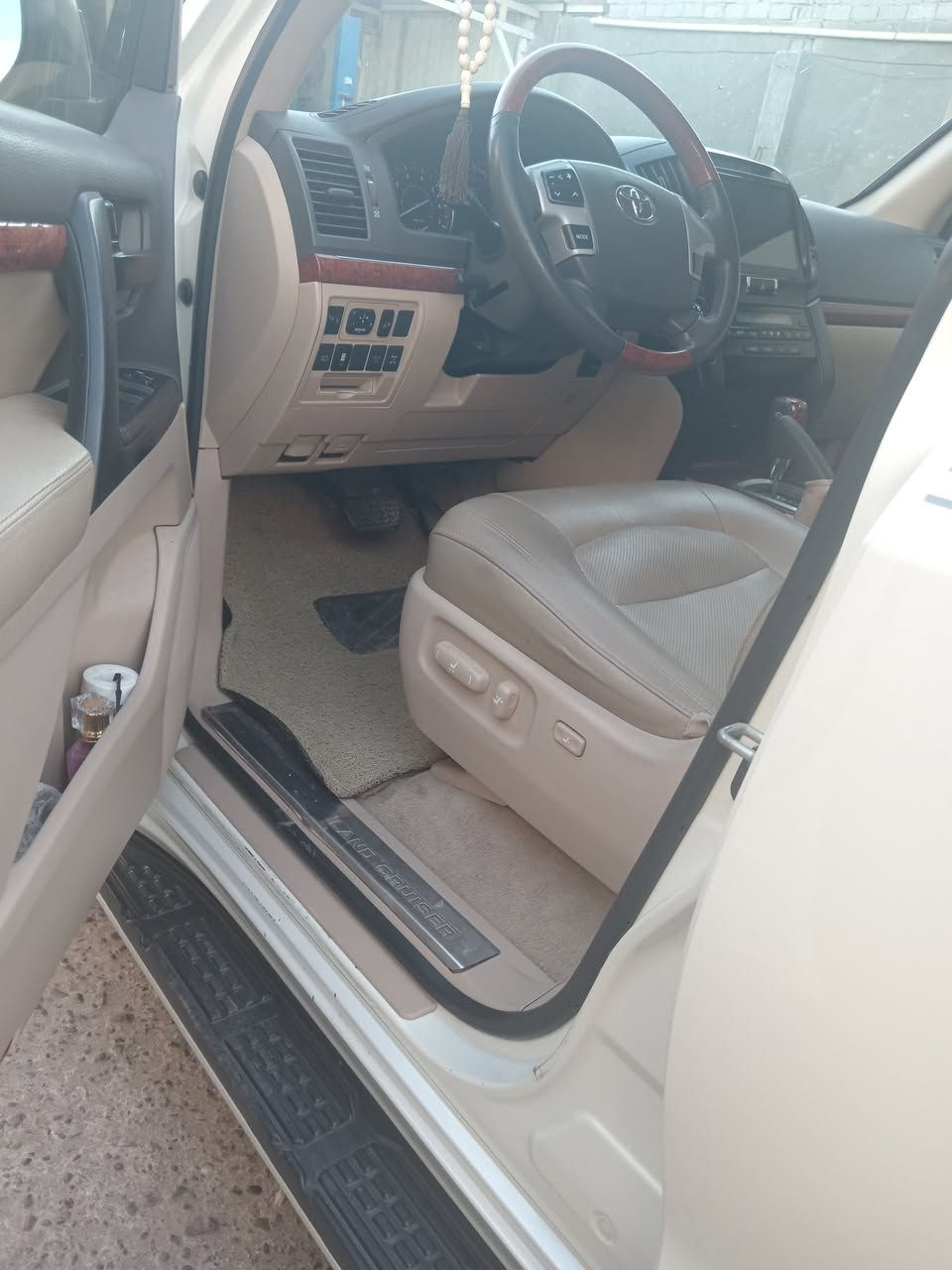 السلام عليكم الاندكروز ٢٠١٤  مكفوله  فول  اي ستفسار اتصل على رقم ***********  ***********
