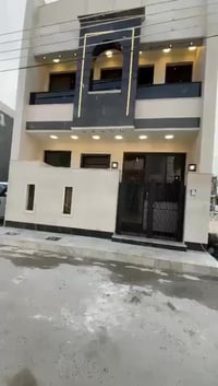 ١٠٠م • ٣ غرف • مؤثث