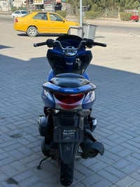 اللبيع دراجه pcx ياباني الاصلي نوزل خطين ستان كهرباءي حساس ازدحام حساس...