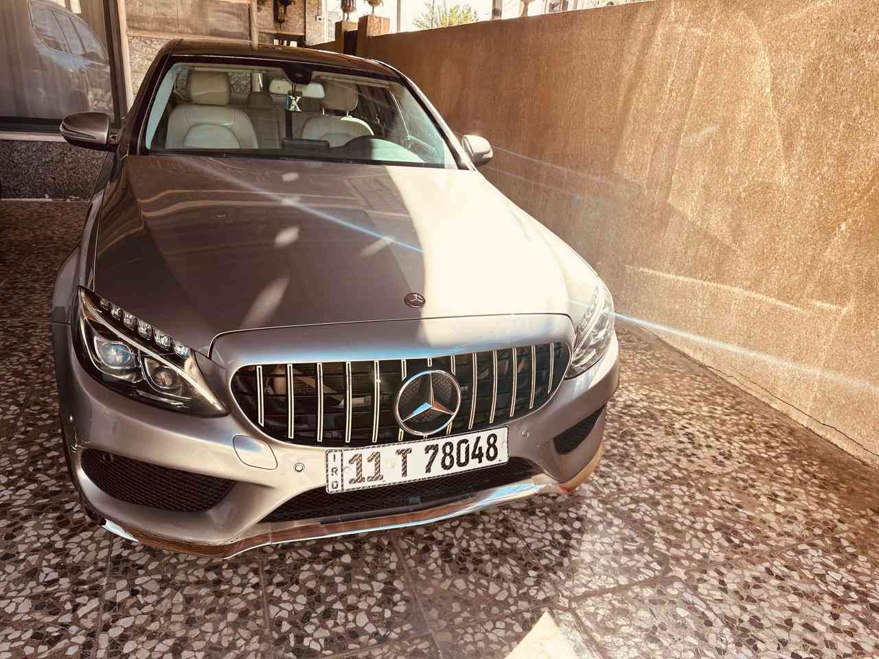 للبيع
 مارسدس C300 2016 💙
السعر 20,000 $
عليها كت كامل C63 amg
وارد امريكي حادثها جاملغ خلفي و الصندوق   مبدل 
بدون ايرباك 
فوول مواصفات للاخير 
بنوراما 
شاشة كبيرة 
دبل ماوس
سستم سماعات برايمستر( اضافة دمام)
كامرة خلفية دوارة
رادار امامي
رادار خلفي
رادار جانبي
كشنات كهرباء
داخل جلد كريمي(اصل)
كشنات تدفئة
لايتات زينون 
بك لايت C لد
ويل ١٨ وتايرات تخم جديد 
ماشية 112  الف ميل
عطاس تيربو
٥ انظمة قيادة
شفتات ستيرن
كير ومكينه وصدر مكفولات
رقم بغداد
مكانها السيديه 
للاستفسار ***********
وصور فحص بدي كار مرفقه ويه صور سياره
