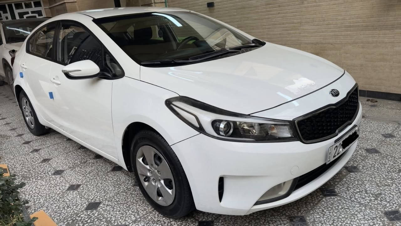 السلام عليكم ..
للبيع سيراتو ٢٠١٧ خليجي نص مواصفات سيارة جداً نظيفة 
بدون اي نقص شرط الفحص رقم اربيل سنوية وهزة جديدة
المواصفات :-
١- شاشة كبيرة 
٢- كامرة 
٣- فول تحكم ستيرن 
٤- ماشية ٩٧ الف كيلو 
٥- محرك ١٦٠٠ دوش 
وباقي المواصفات المعروفة 
ملاحظة
 ( صبغ هلال جاملغ خلفي + باب السايق فقط كلير اثر شخوط )
عنواني بغداد حي الجامعة 
السعر ١٢٧ ورقة 
***********
