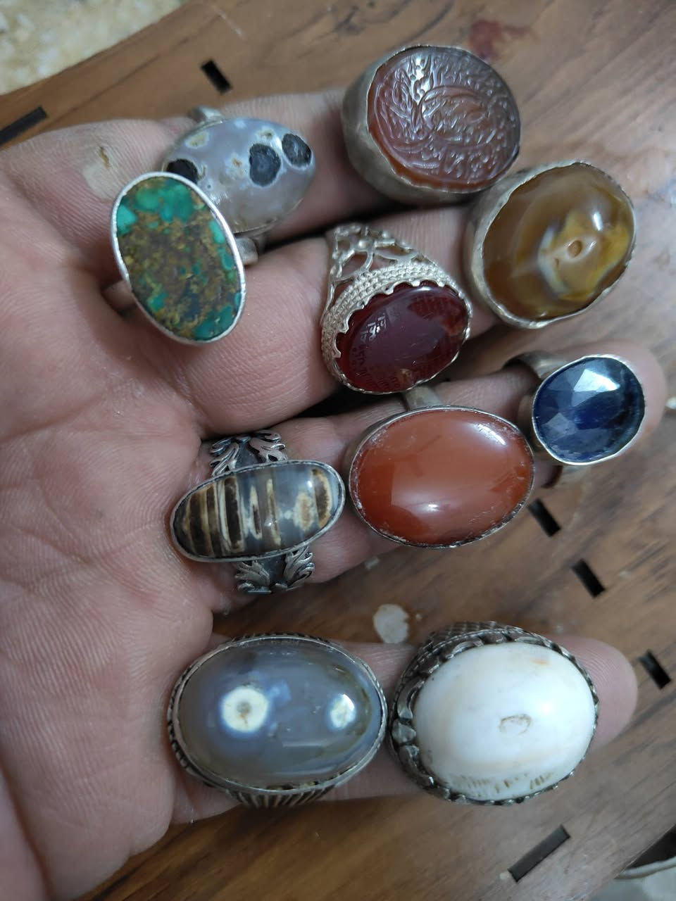 مرحبا عل 30 المحبس مكاني ميسان يوجد خدمة توصيل ***********
