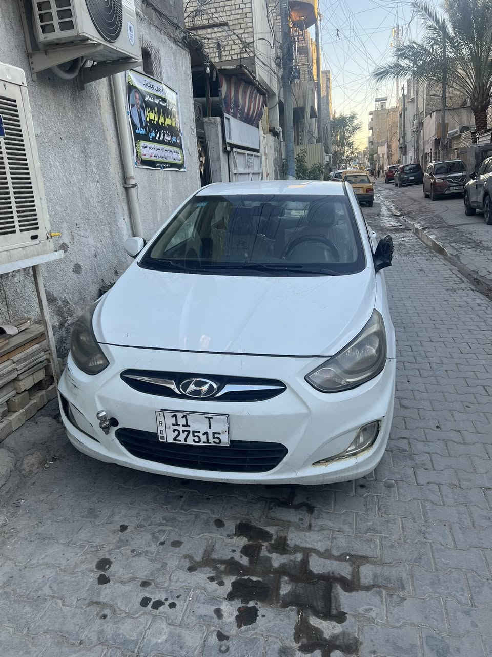 سلام عليكم سيارة اكسنت موديل 2012محرك 1600 سيارة خير من الله كير مكينة مكفولا سيارة جديدة داخلهة جديد السعر 110 مكفولة من ضربة السيارة  وارد خليجي الرقم ***********
