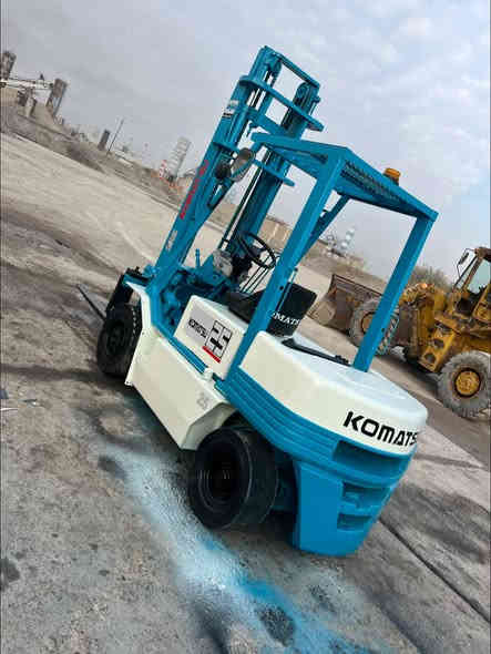 للبيع رافعة شوكية
كوماتسو طنين او نص موديل 2000  3حركات يمين +يسار 
كير محرك اكسن  بشرط 
سعر 55 ورقة 
للاستفسار اتصال. ***********  📞
