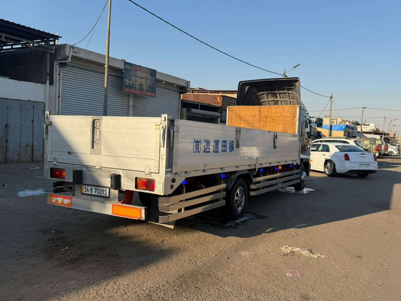 للبيع هينو شيطان دخول جديد
رقم بصره تحويل ثاني يوم موديل 2021
مكينه فول عادي 80 ￼
طول 625 صفاح 70 بدي ابو حاسبه الحديث 
كاسحه عليه سياره فول فول 
استيل كله اصلي شركه 
سياره جاهزه الشغل عوزه بس سايق 
العنوان البصره معرض الحسن 
***********￼
***********حجي محمد
