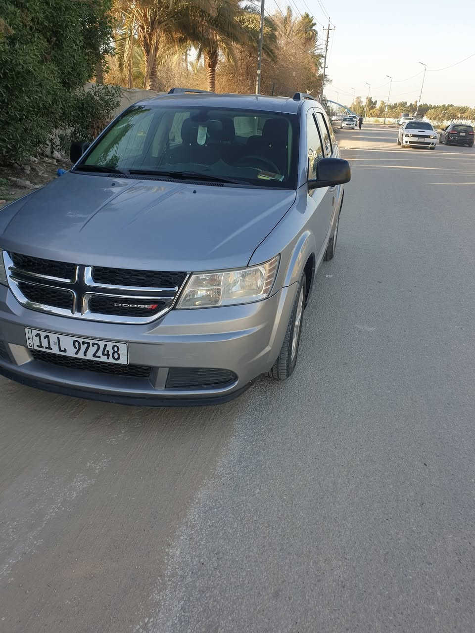 سلام عليكم 
دوج جورني موديل 18 حادث بس باب السايق باقي كفالة رقم بغداد سنوية جددتي قبل شهر رقم نكليزي محرك اربعة سلندر 
مواصفات عادية رادار كامرة خلفية 
مكان سيارة بابل مركز المدينة 
شباب اتصل وخادمك اني 
***********
مااجاوب خاص بسبب العمل
