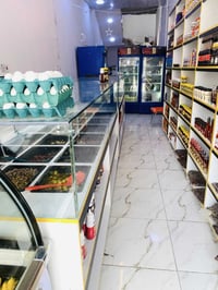 محل للبيع • ٣برادات عموديه • ٦فاترينات عموديه