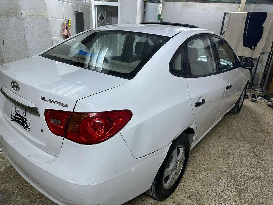 السلام عليكم
هونداي النترا خليجي 2011 خليجي
اللون ابيض
رقم بغداد انكليزي 
السنوية نافذه 2030 باسمي
المواصفات 
مكينة 2000 دوش دكشن عالي
ويل كب 15
سلايت بالقمارة شغال
تبريد شغال ممتاز
اطارات وبطارية جديد
مسجل شاشة اندرويد كامرة خلفية
اشارات بالمري 
مكينة كير صدر امامي خلفي كهربائيات ممتازة
السيارة جاهزة ما بيها نقص
السونر حديث مرفق بالصور
العنوان بغداد البلديات
***********
السعر 110 وبيها مجال 
غير متواجد على الفيس
