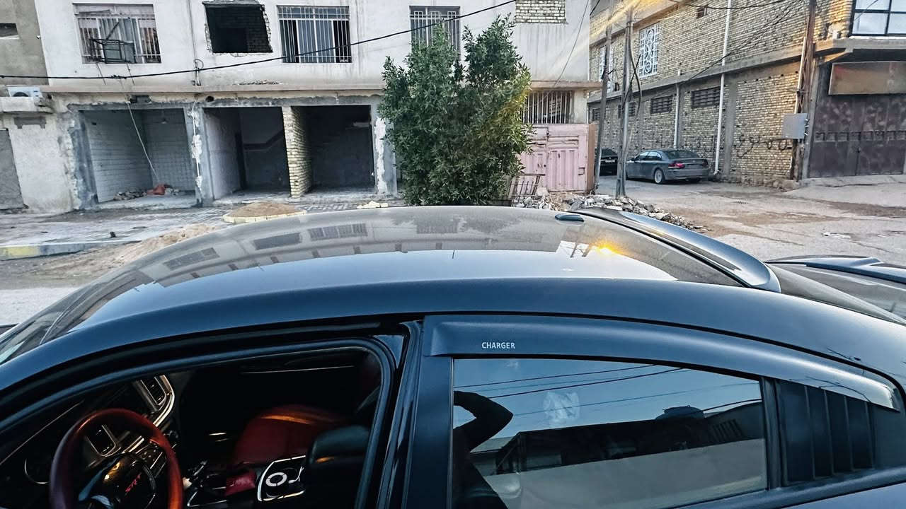 تحيه طيبه
جارجر موديل2019 خليجيه وكالة هارلم 
الفئه SXT 
السونار مرفق بالصور فقط بارد بدون تبديل بدون صبغ بدون حادث 
ماشيه 87الف ميل 
رقم اربيل تحويل فقط لا تجيني ادكلي اريد وكاله 

مكان السياره الكوت مركز المدينه 
سعرها 235 وبيها مجال للشراي 
للاستفسار اكثر 
***********
***********
