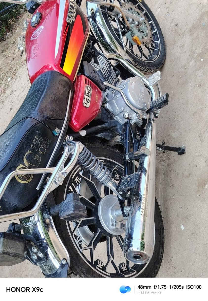 للبيع سافان مديل 2025 دراجه كفاله عامه بصمه تشغيل عن بعد كلشي مكفول وجديده دراجه شوفت عينك سعر775بيه مجال بسيط مكاني بابل الحمزه الغربي ***********موشراي لا تعبني رحمه لهلك مراوس تايكر  سافن حسب الاتفاق تريد تروس تعال خاص  موطبلي بل تعليق
