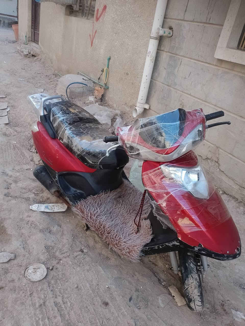 دراجه سبيسي للبيع كومت حديد ب60 قفل 
مكاني بغداد علي صالح 
وتساب *********** 
رصيد لايتوفر
