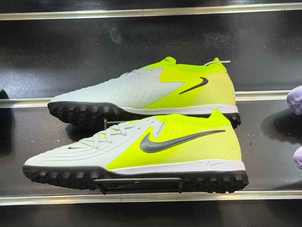 #الاسعار مناسبه جدا 
موقع المحل حي الجولان قرب قاعة شعلان ايي ستفسار هذا الرقم***********
