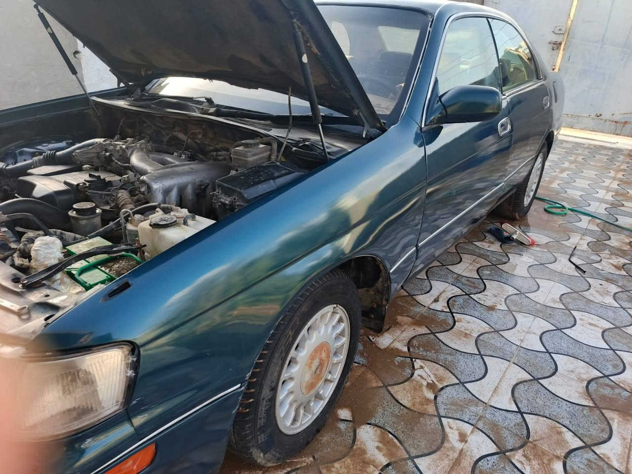 بطة كراون متصل مكينة 3000 سيارة نظيفة كفالة بس الاصوليات الباقي ما اكفلك اي شي رقم نينوى مشروع وطني السيارة موجودة بالكوت موديل 1992 السعر 35 وبيها مجال للشراي للاستفسار ***********
