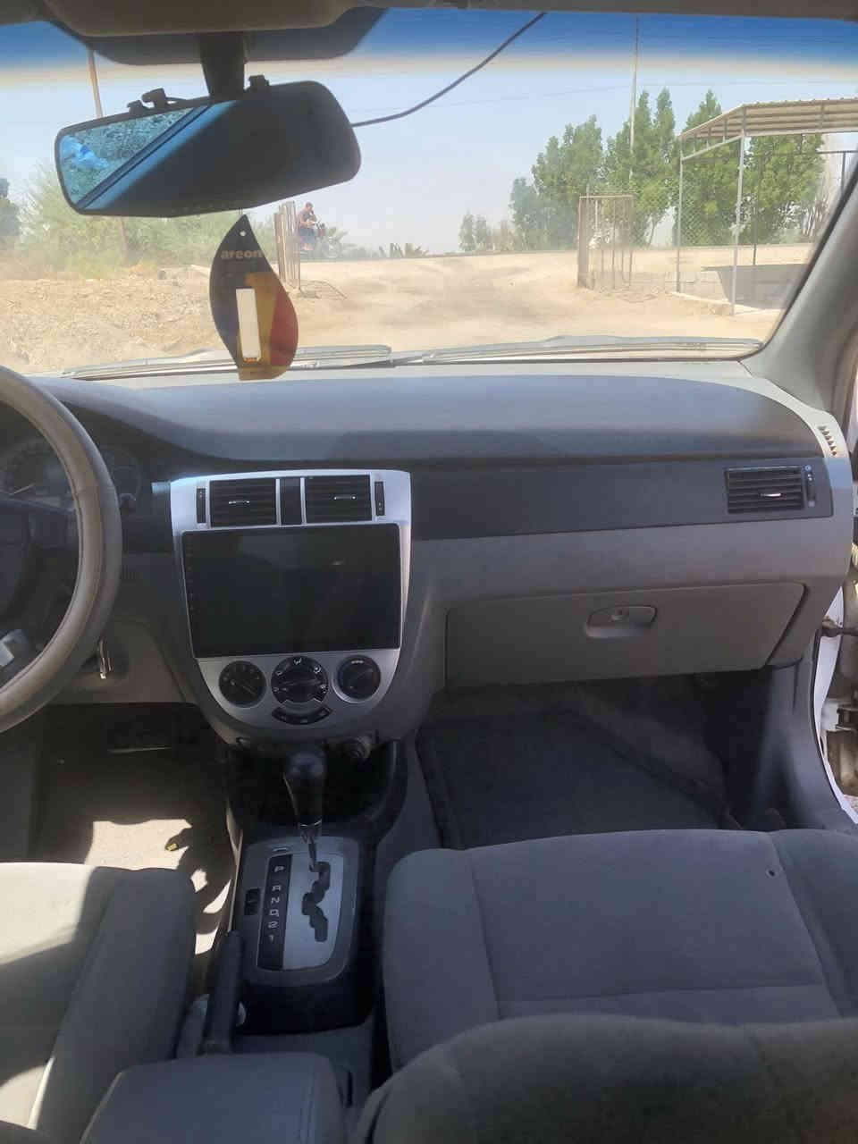 سلام عليكم وبتره 2010 لبيع مكان سوك شيوخ سياره جاهزه سعر 70 وبيه مجال ***********
