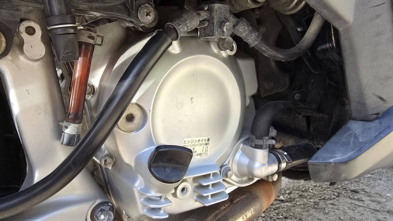 سلام عليكم سباب عندي دراجة هوندا فاز 0/11 موديل 2013 ماشية 67 ألف درجة كلش حلوه هواية سعر 12$ ورقة وبيهه مجال بصيط مكان دراجة بغداد المدان رقمي *********** غير متواجد على الفيس واتساب او تصال واني خادم
