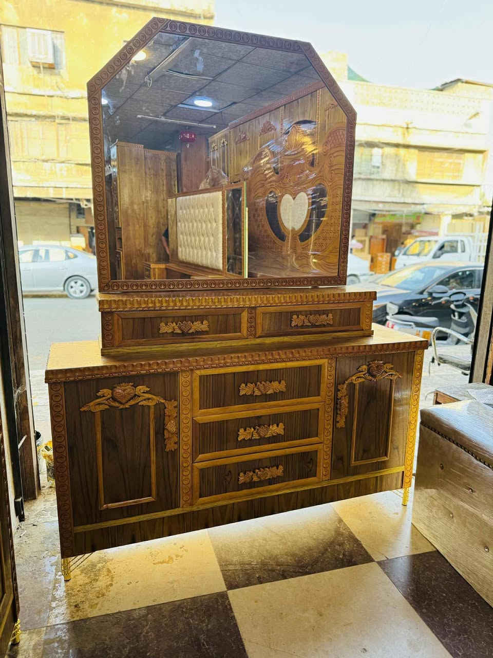 غرف فصال تركي خشب عراقي
#السعرمليون
العنوان الموصل الايمن للاستفسار تفضل خاص


**إذا كنت صاحب هذا الإعلان وتريد حذفه لأي سبب، رجاءا أرسل رسالة إلى الدعم الفني**