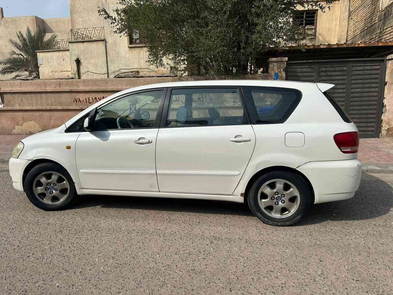 السلام عليكم سيارة ابصم للبيع موديل 2002 سيارة جاهزة مكينة وكير وحدادية ودوشمة كشنات ارضية سفريات كاملة ع اخر حباية تخم تاير لايت عالي ناصي زنون سيارة تحويل ثاني يوم سنوية لل27 سيارة بأسمي العنوان بصره ابو الخصيب السعر 115 وبية مجال رقم الهاتف ***********
