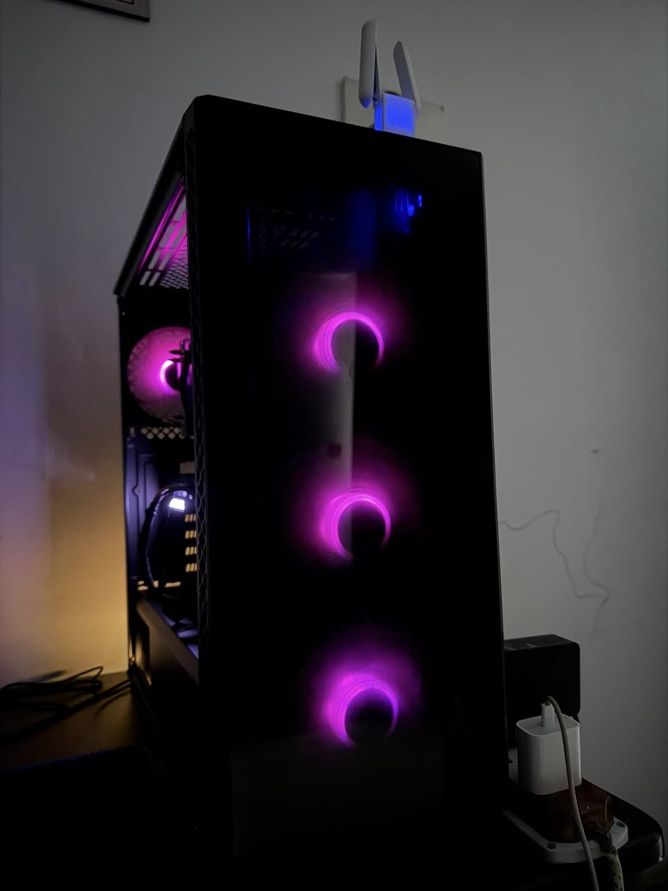 سلام عليكم pc فول نظافه 

تدبيل معجون كل ٦ اشهر + تنظيف و صيانه عامه كل ٦ اشهر 

مواصفات

RYZEN 5 5600 X

B450M ASROCK PRO4

RAM 16G 3200HZ 2x8

RTX 3060 PALIT 12G

SSD 120G ADDLINK 

HDD 1TB 7200RPM

P750W +80

CASE MATREXX50

صيانه دوريه كل ٦ اشهر نظافه فول
السعر 700$ بيها مجال 
للتواصل واتساب ***********
