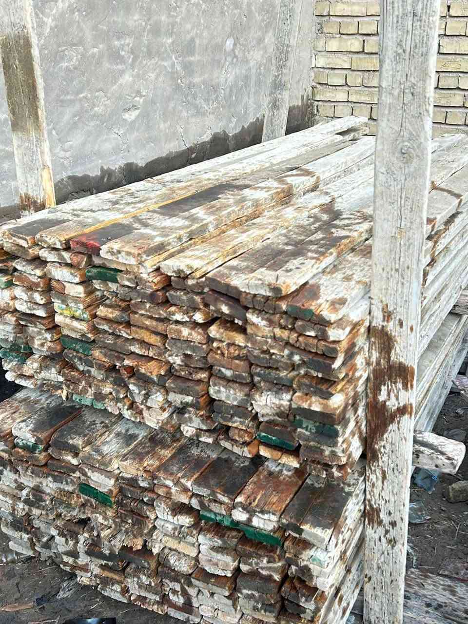 قالب خشب للبيع العدد 12 مكعب المكان حله هاتف ***********
