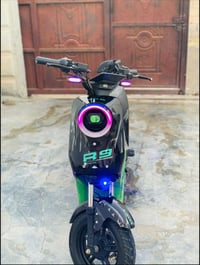 R9 ٢٠٢٥ • بطارية ٢٢ أمبير • سرعة ١٠٩
