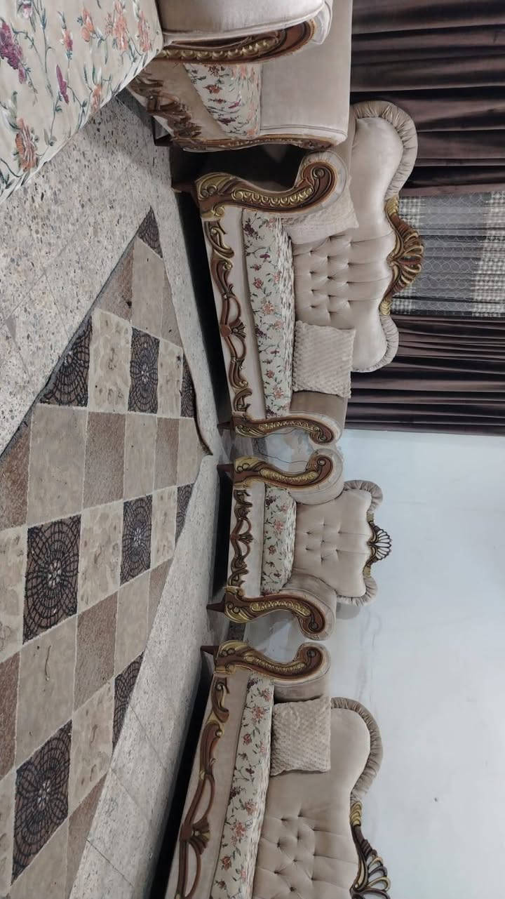 تخم 10 مقعد💺 اخو جديد أي ضرر مابي نضافه فووول سعر ,,325,,بي مجال مكان لبياع *********** يوجد واتساب
