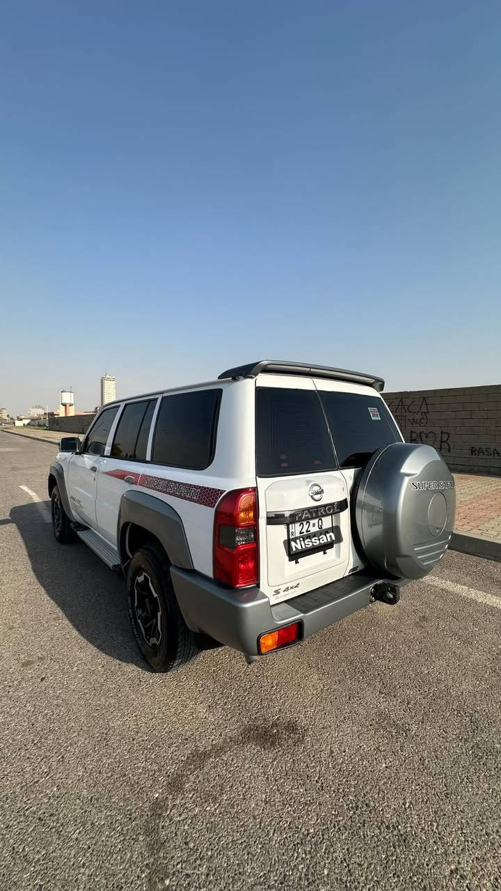 نيسان باترول
٢٠٠٩  بانزين محرك ٤٥٠٠
گير عادى
سياره مكفوله
سنوي جديده ٢٠٣١
رقم أربيل 
تاخم تايرات ويل جديد
سياره كلش نضيفه
گير محرك اكسل تبريد كل بشرت محرك ما مفتوح
ماشيه ٢٠٠ الف كم ماشية
مكان أربيل 

واتس اب 
***********
