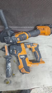 عندي دريل همر وكوسره وامباكت ووفتح وشد وبطاريات عدد 2 وشاحنه اريد اراو...