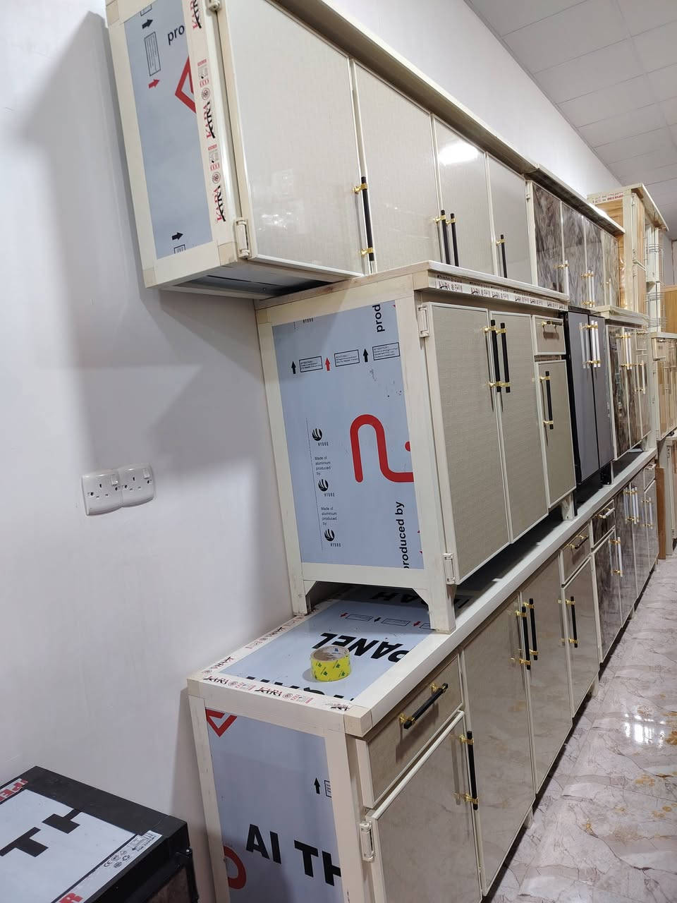 بسم الله😍😍😍😍😍

تم بفضل الله وصول وجبة جديدة من كاونترات

كاونتر ٢م عدل السعر ٣٦٥.نهائي مع توصيل

قطعه أرضية ٢م مفرد. السعر 180

سنك ١٥٠ سم  السعر. 155

سنك ١٣٠ سم.    السعر 135

جزامه  ٦٥ نهائي


**إذا كنت صاحب هذا الإعلان وتريد حذفه لأي سبب، رجاءا أرسل رسالة إلى الدعم الفني**