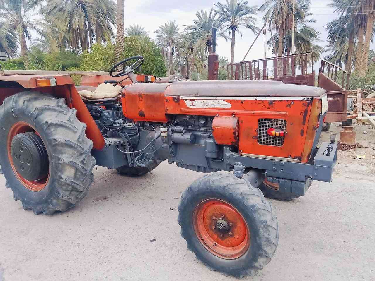 البيع عنتر موديل 90رقم وسنويه نضيفه جدا  عنوان ميسان طريق الكحلاء ***********
