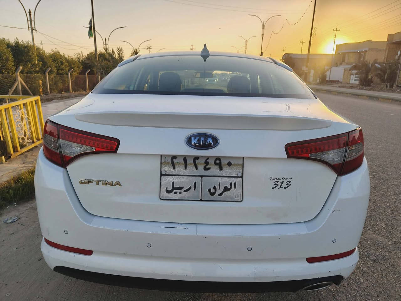 السلام عليكم كيا اوبتيما 2011خليجي مكينه 2000 رقم اربيل سنويه ساقطه وكاله وتحويل موجود مواصفات شاشه وكامره بصمه ابواب وتشغيل حساسات خلفيه السياره بيه باب خلف السائق صبغ فقط سونار موجود السياره جاهزه للاخير حداديه امامي خلفي وتخم تأير وباتري كله جديد ومشط ستيرن جديد تفاصيل اتصال***********
