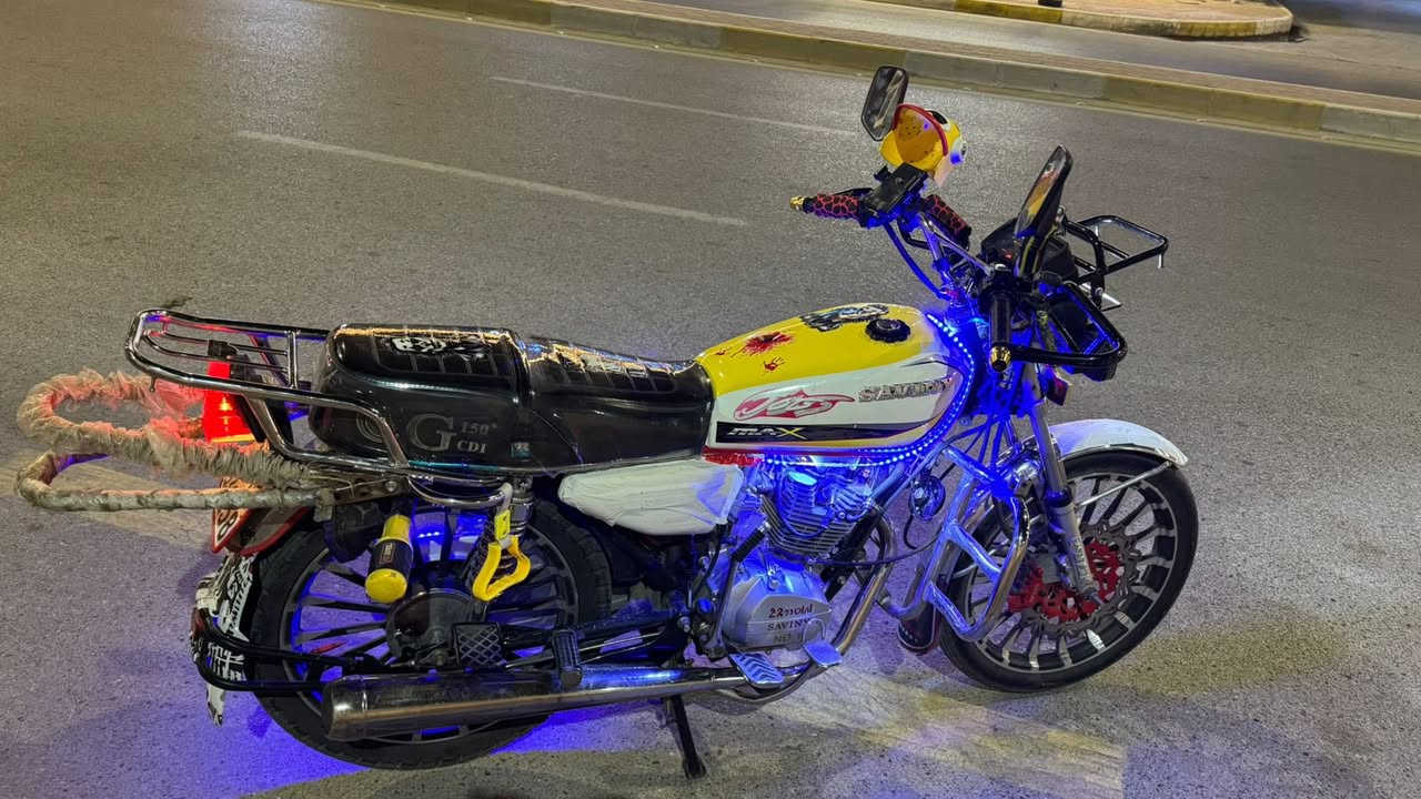 السلام عليكم 
دراجه ايراني موديل 23 محدثه 24 مسجله ومجمبزه لوحه وسنويه جدد تحويل ثاني يوم  مكانها الرمادي التاميم السعر خاص او الاستفسار على هذا الرقم ***********
