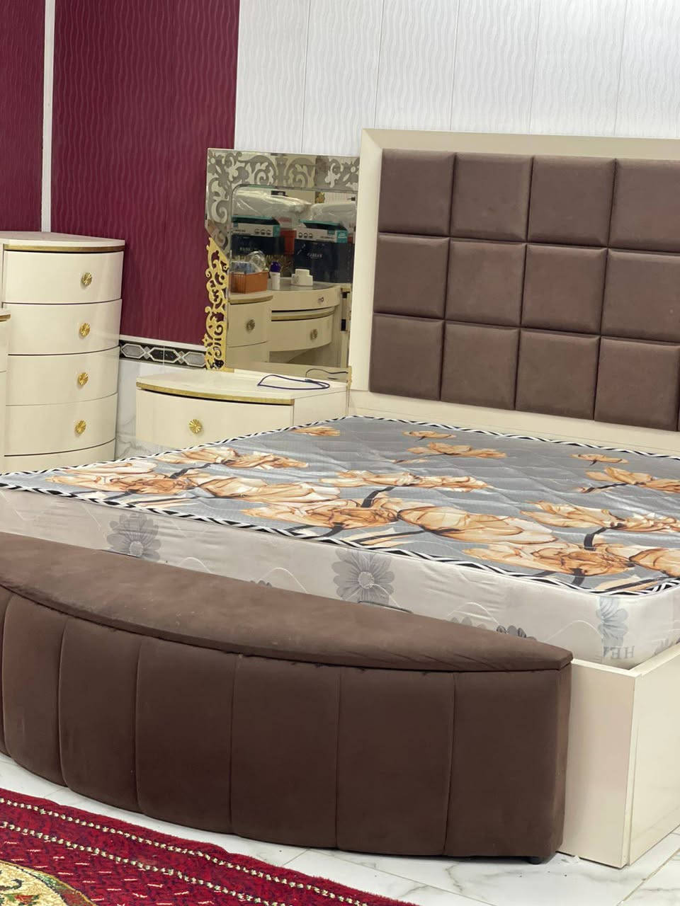 غرفه ضخمه للبيع بيها مجال لشراي


**إذا كنت صاحب هذا الإعلان وتريد حذفه لأي سبب، رجاءا أرسل رسالة إلى الدعم الفني**