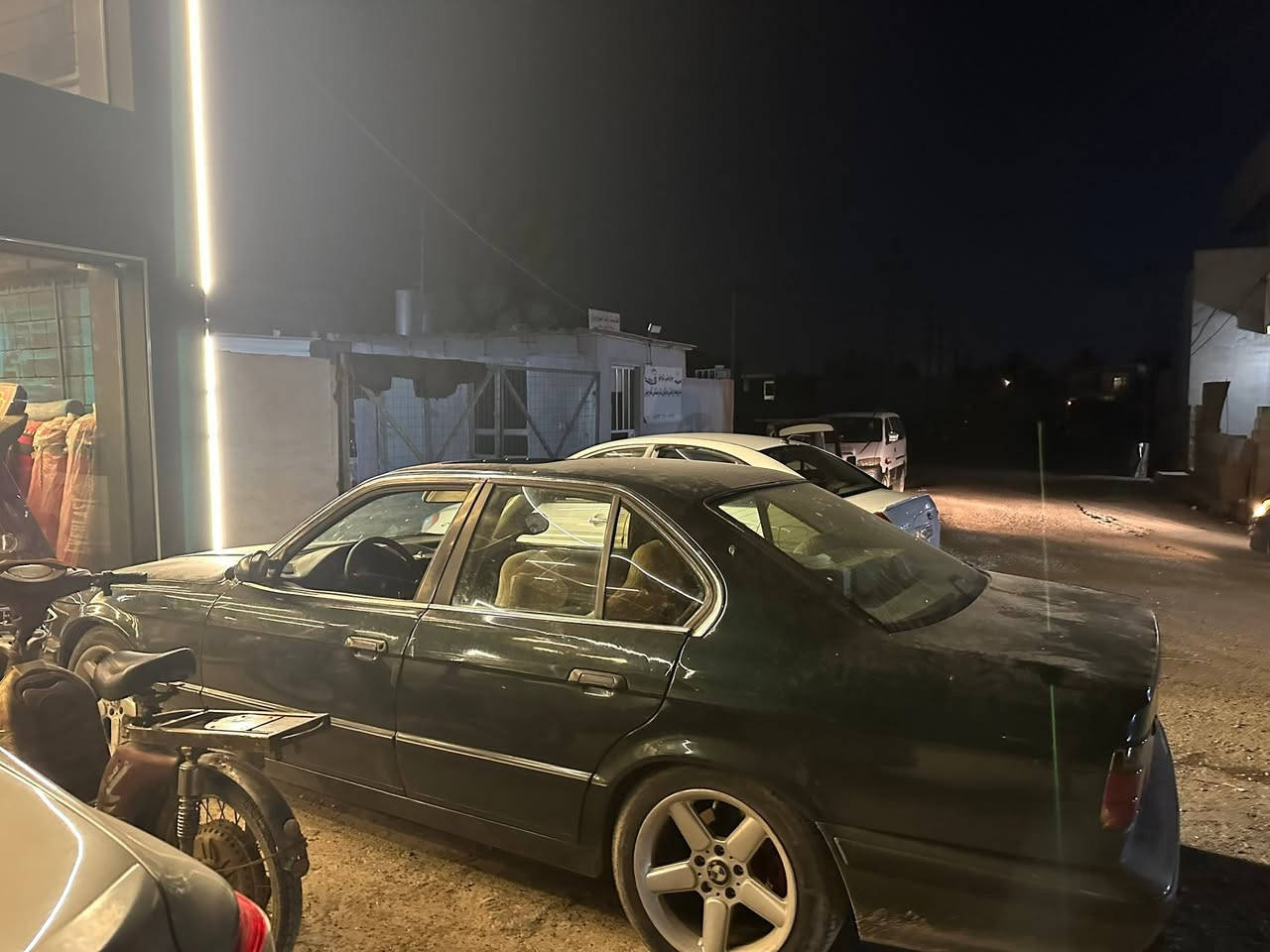 225 موديل ٩٠ رقم كوبون بنزيزن جديد رقم سليمانيه دولي فول مواصفات مكينه كبس ٢٠ باباكيت جديد صدر امامي خلفي جديد   راديتر ماء منضومه ماء كلة جديد ٥٢٥ بليته اصل ٢٥ تبريد  منضومه جديده شرط التحويل والغرامه والوكالة سعر ٤٧ رقم ***********
