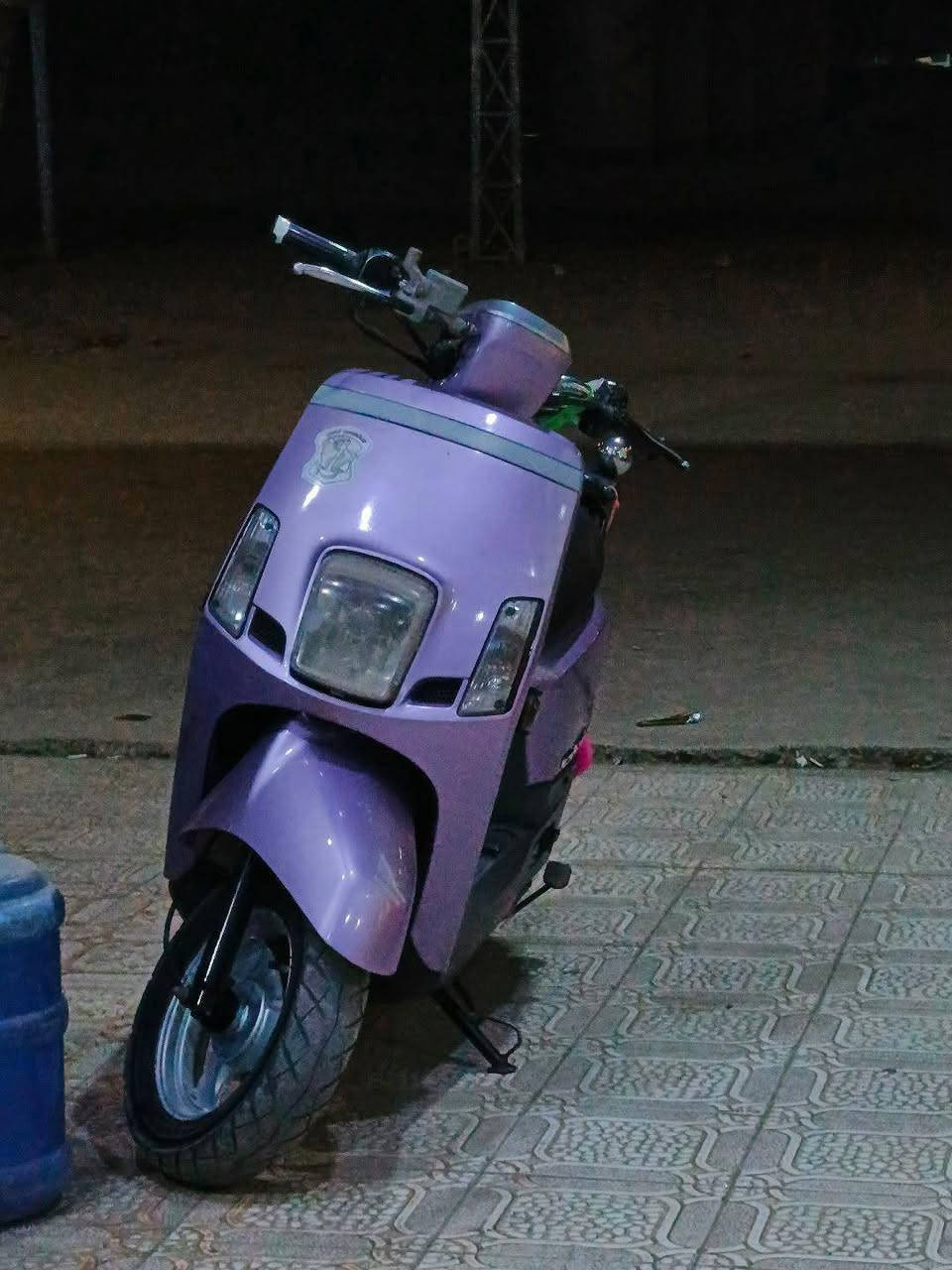 سلام عليكم
دراجه للبيع او مراوس  بوليس موديل 11 

دراجه مكفولة نضيفة وجديده 

السعر 950 وبيها مجال 

موجود خاص /انتصال *********** 

المو شراي لا ينتصل
