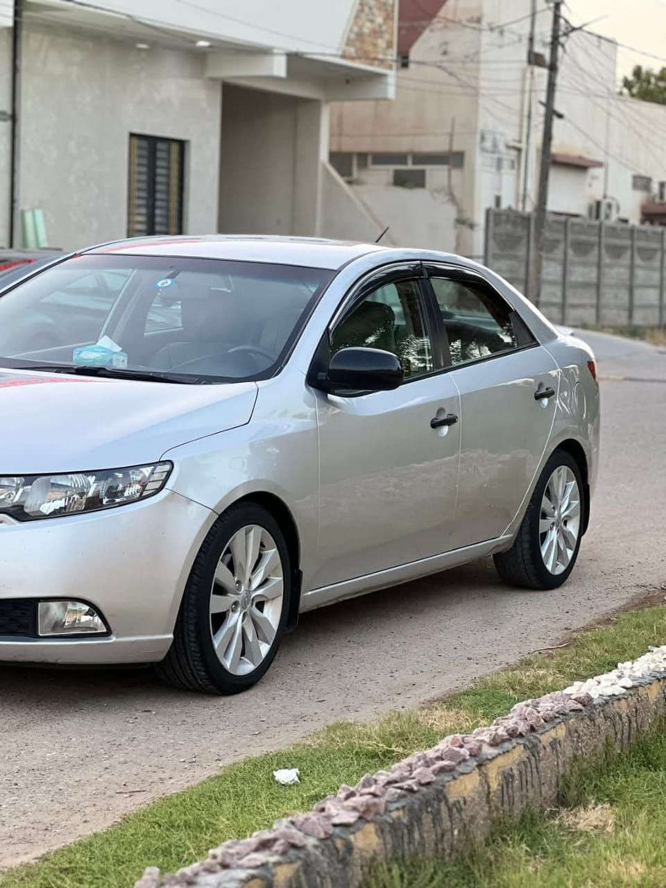 سيراتو للبيع 13 مكاني بابل.بابل دولي بسمي بيه بس بارد ***********
