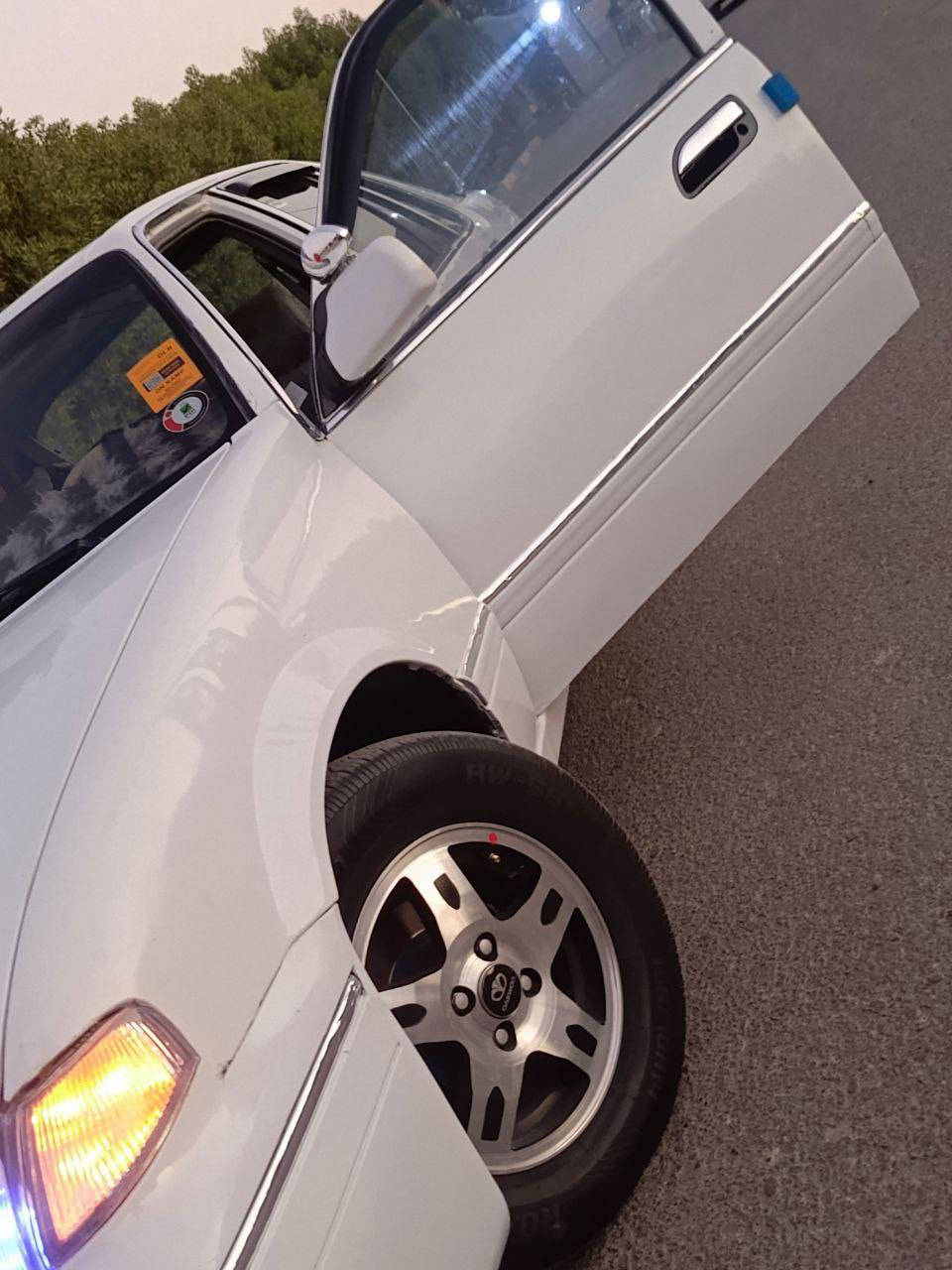 السياره متعوب عليه
والياخذها بالعافيه عليه 
السلام وعليكم..... 
دايو برنس فراشه🦋 موديل 1996 ... الون ابيض 
رقم بغداد  .... مشروع وطني  سنويه ل 2027 
تحويل بنفس اليوم...  
كير وتماتيك....
محرك مفتوح....
كير ومحرك جدد مكفولات  ........
ماشالله بيه نعومه فول ترايك وين ميعجبك 
ويل كب مجلي لونين 
تخم تاير....... باتري جديد 
كهربائيات كله شغاله ..
مشط ستيرن باور سلف داينمو راديتر كله جديد 
السيارة مصبوغة بس احزام الجماليه مكفولة من الضربه  والكص والخياس 
شواصي حيل نظاف 
صدر خلفي أمامي جديد 
غرفتها جديده ...دواخلها جدد بطاين جدد كشنات جدد دشبول صاج جديد
السعر)( 42 ))بيها مجال ... بصيط حك الجيه 
رقم الهاتف ***********‬‏/‏‪***********‬‏
مكان سيارة بغداد
  السياره محد يعرف قيمتها بس الجناي وبلحقيقه احله من الصور 
الله شاهد متعوب عليه
اسف عل اطاله الشراي يتصل غير متواجد عل 
فيس اتصال فقط .....
