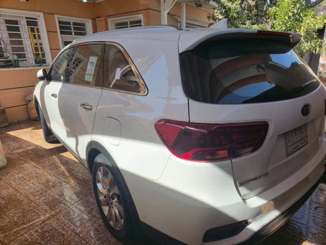 سورنتو 2020كفاله عامه ماشيه 100حقيقي جديده السعر 260 هاتف ***********
