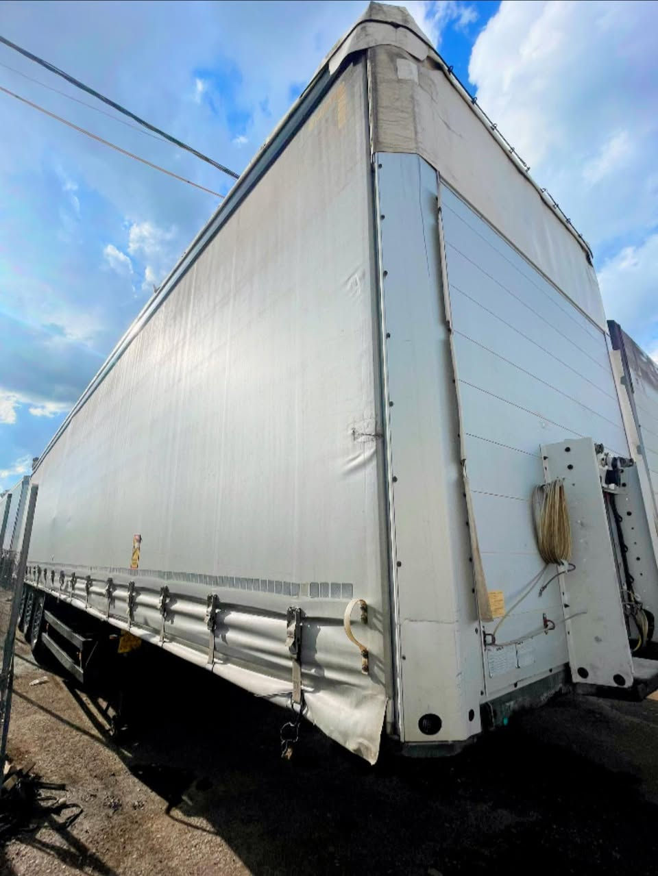 سلام عليكم منظومه جادر اشمتز كامله دنك بيبان سقف مديل 2016دخول جديد اوربي ما مشتغل بالعراق الاستفسار والمعلومات الاتصال رجاءً الي ما يشتري لا يتصل ويخليني احذف المنشور وبعدين يبطل تحياتي للجميع 
على الرقم 
***********
***********
