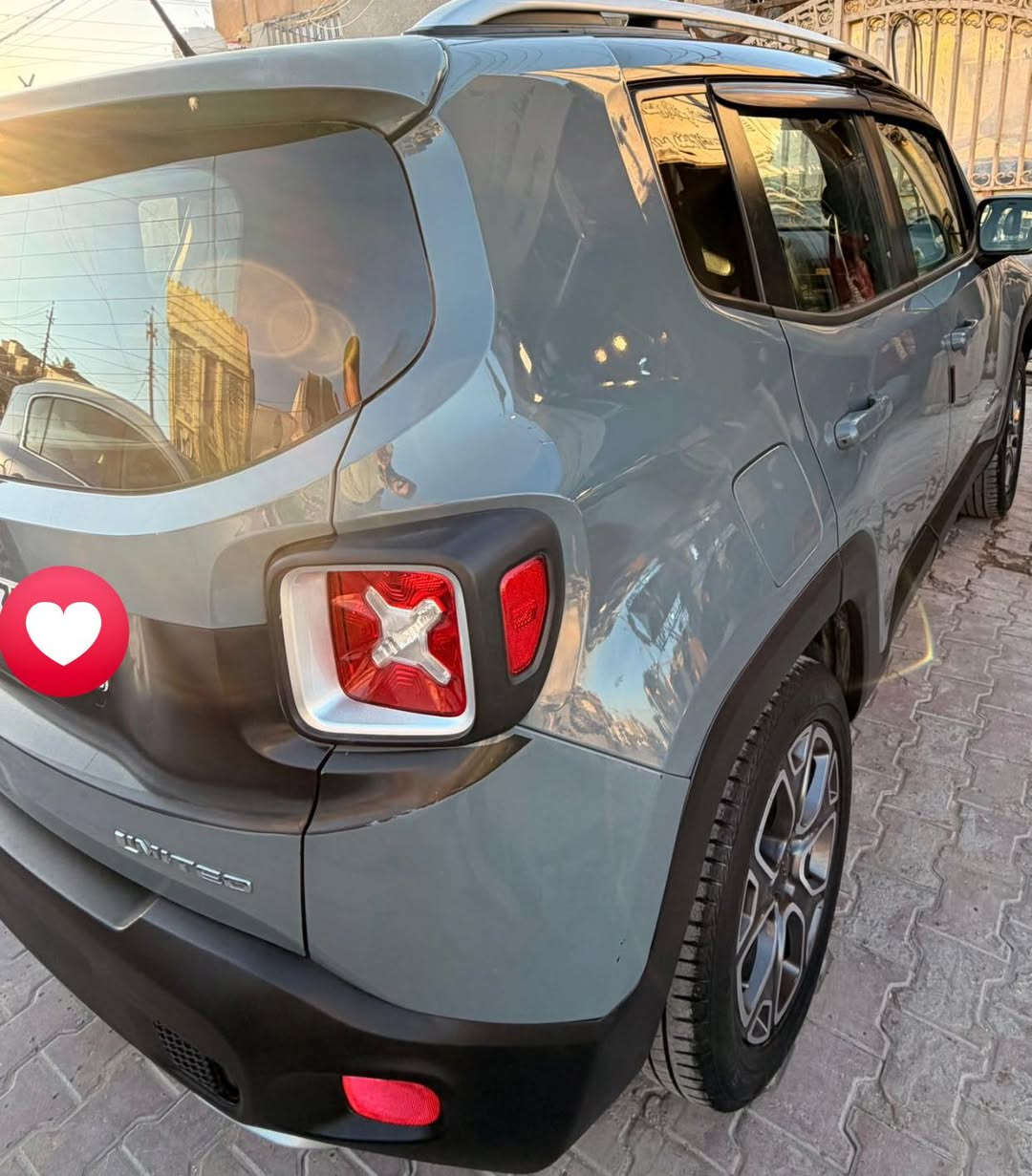 موديل ٢٠١٧ فور ويل
تبديل بنيد  وجاملغ 
بنزين غاز ⛽️
 شادلها منظومة 
حادث بسيط بامــريــكــا مرفق صور الحادث
 الجنطة مرشوشة كلير مع جزء من الجاملغ الخلفي
اريباك سليم 
محرك ٢٤٠٠
السعر ١٠٨ 
رقم بصرة
المكان بغداد الدورة. 
 رقم الهاتف ***********
