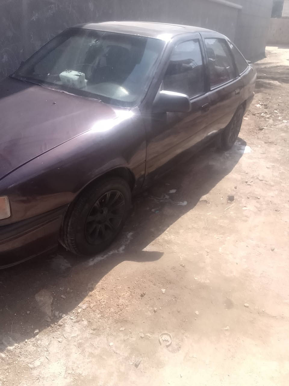 سياره اوبل فيكترا موديل 1800موديل 91رقم انباردولي سنويه 30سعر24عنوان بابل المسيب  ***********
